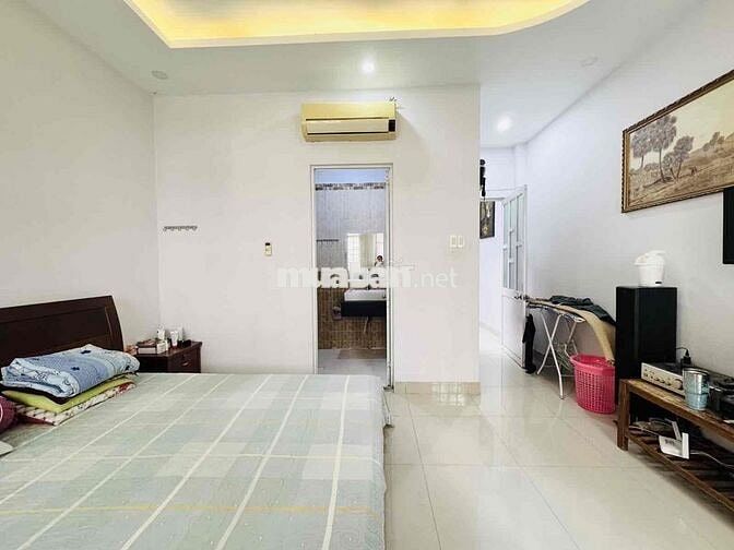 hơn 5 ty sỡ hữu 74m2 ngang ~5m nhà thoáng mát phú thuận hàng xóm yên