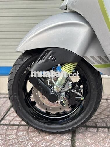 Vespa Tech 125cc 2025 Bạc 2000 km MH61823