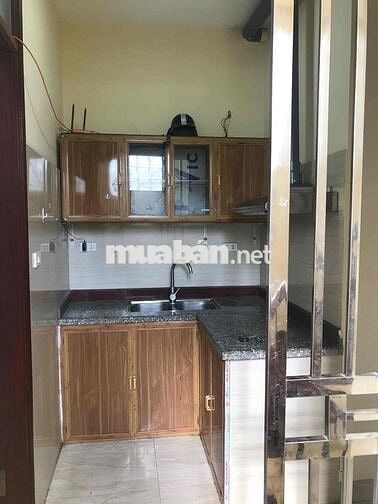 Cho thuê căn hộ tầng 3 số 9B ngõ 120 Kim Giang