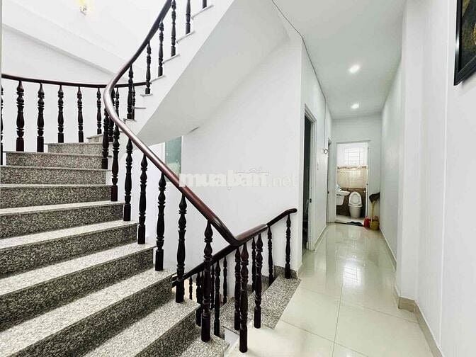 hơn 5 ty sỡ hữu 74m2 ngang ~5m nhà thoáng mát phú thuận hàng xóm yên