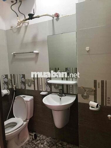 Cho thuê căn hộ tầng 3 số 9B ngõ 120 Kim Giang