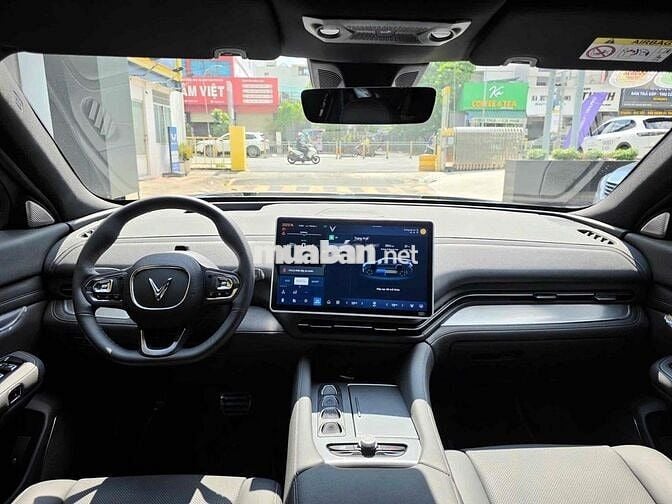 Vinfast VF9 Plus 2025 Đen lướt