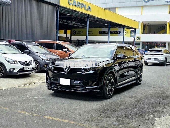 Vinfast VF9 Plus 2025 Đen lướt