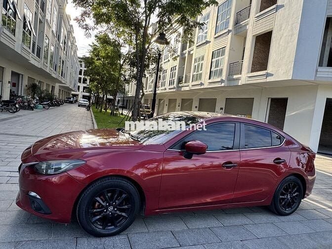 Mazda Mazda 3 đỏ