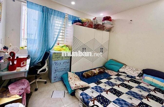 Giá: 35 triệu Cho Thuê Mbkd Đường 3/2, Phường 10, Quận 10 32 m² (Ngang