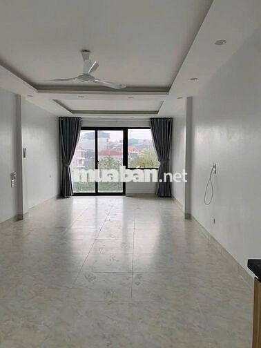 Cho thuê nhà Vĩnh Hưng,  gần cầu Vĩnh Tuy - ô tô tải đỗ cửa, 23tr
