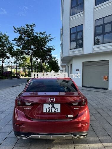 Mazda Mazda 3 đỏ