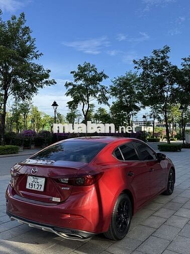 Mazda Mazda 3 đỏ