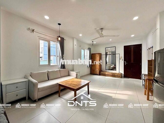 Phòng trọ trung tâm quận 1, đầy đủ nội thất, cửa sổ trời đh Nhân Văn