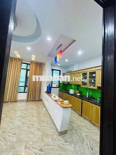 ⭐ Giá Tốt! Nhà 6T, Phân Lô Nghĩa Tân, Ô Tô Vòng Quanh, 14 Triệu/Tháng