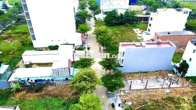 BÁN GẤP CẶP NỀN XÂY TRỌ 10x26m KDC TÂN ĐÔ GIÁ 3tỷ5 (Thương lượng)