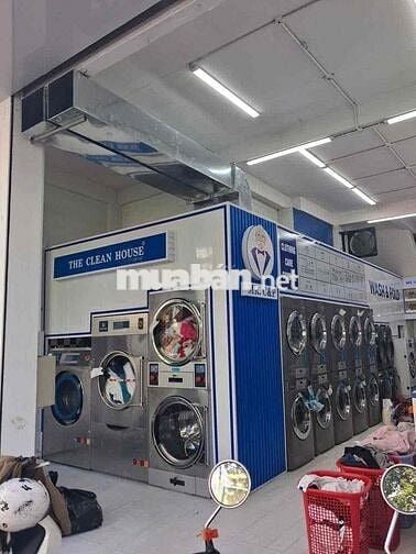 TUYỂN DỤNG NHÂN VIÊN NỮ - NAM ( 20 - 35 tuoi)