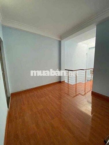 🏡 Nhà 4 Tầng Ngọc Thụy – 2PN, Ô Tô Gần Nhà – Chỉ 7,5 Triệu/Tháng