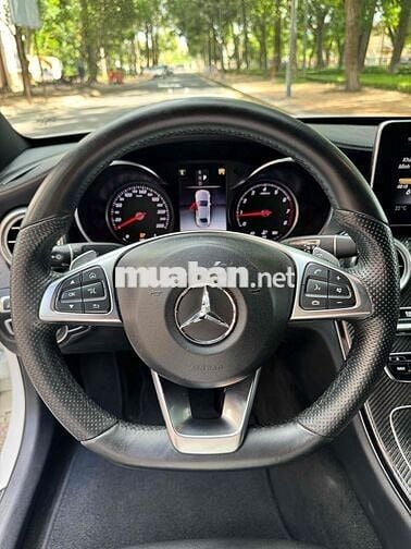 Mercedes-Benz C300 AMG 2018 (1 Chủ - Rất Mới)