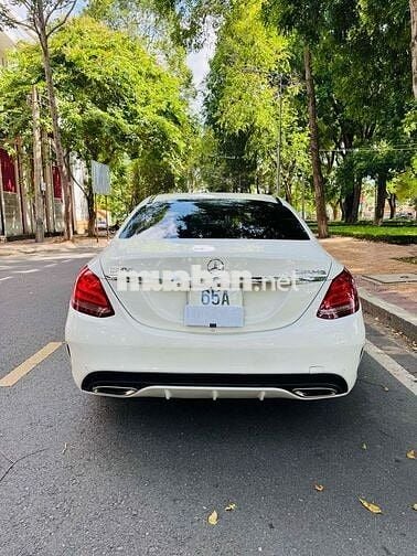 Mercedes-Benz C300 AMG 2018 (1 Chủ - Rất Mới)