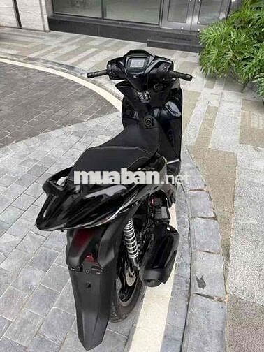 Honda SH 8000km màu Đen chính chủ