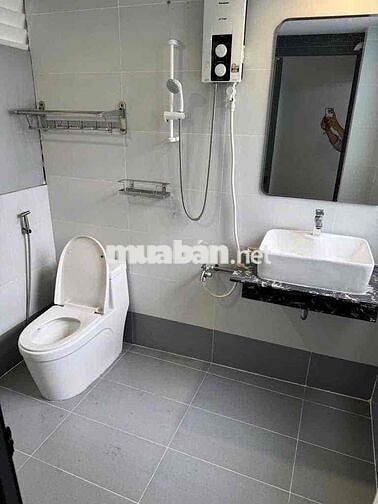 CHO THUÊ NHÀ MẶT TIỀN ĐƯỜNG TUỆ TỈNH,QUẬN 11( TRỆT,LẦU,2PN,2WC)
