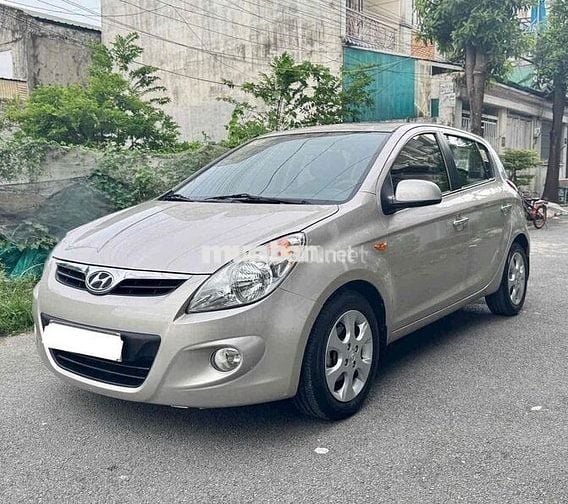 Hyundai i20 2011 Hatchback Vàng cát 49.000km