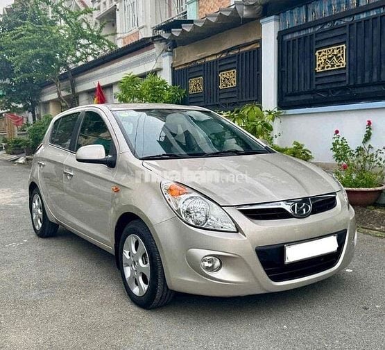 Hyundai i20 2011 Hatchback Vàng cát 49.000km