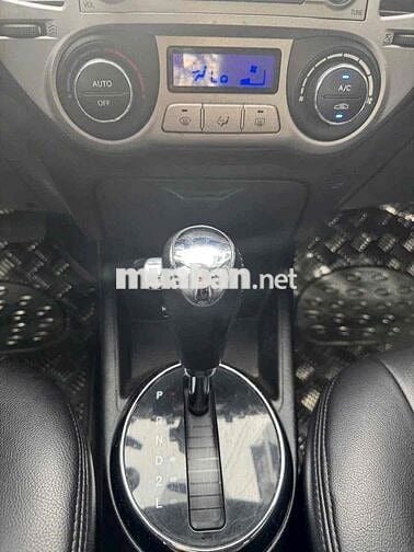 Hyundai i20 2011 Hatchback Vàng cát 49.000km