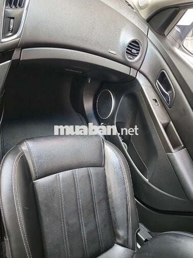 Chevrolet Cruze LTZ Mới khủng khiếp chạy 31k km