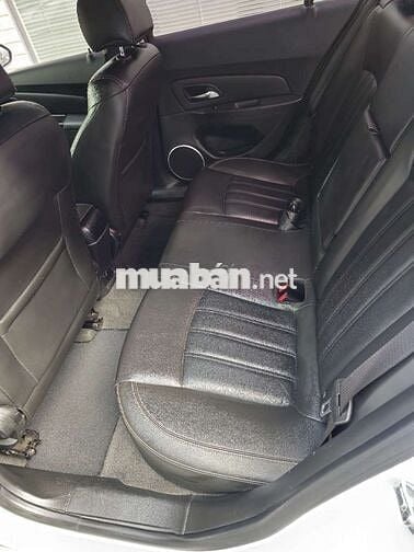 Chevrolet Cruze LTZ Mới khủng khiếp chạy 31k km