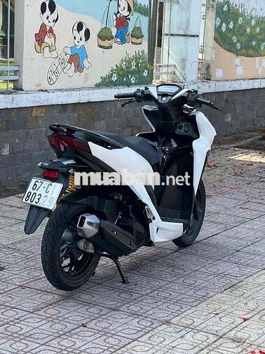 Honda Vario 150 chính chủ ký sang tên