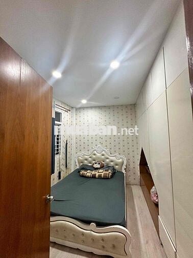 CHỦ CHO THUÊ NHÀ 2PN 90m2 FULL NỘI THẤT MỚI NGAY CMT8- Q10 GIÁ HẠT DẺ