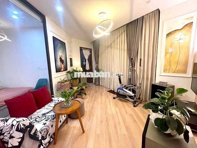 CHO THUÊ CĂN HỘ 2 PHÒNG NGỦ CÓ BAN CÔNG FULL NỘI THẤT TRẦN HƯNG ĐẠO