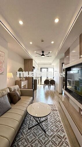 Tài Chính Hơn 3 Tỷ Chung Cư Đẹp 2PN BC Đông Nam Tầng Cao Sẵn Sổ GD