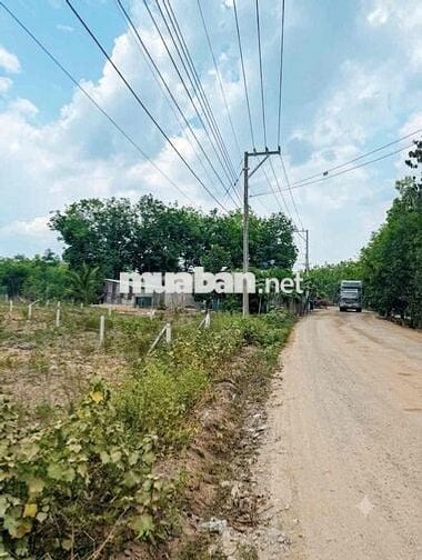 Vợ Chồng ông anh cần bán gấp lô đất cạnh nhiều tiện ích KDL thuộc HCM