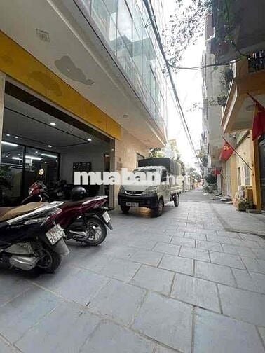 Tòa nhà văn phòng 5 tầng, thang máy, mặt phố Lý Sơn – Long Biên