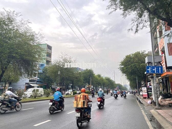 Mặt Tiền Hồng Bàng Ngang 4X31 - Gần Thuận Kiều Plaza.