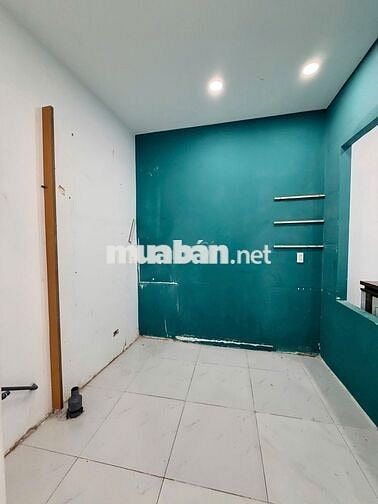 Nhà trệt lửng 3 lầu 7PN mặt tiền đường Lý Tự Trọng chỉ 25 triệu