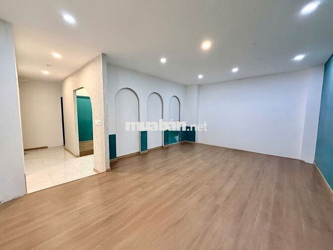 Nhà trệt lửng 3 lầu 7PN mặt tiền đường Lý Tự Trọng chỉ 25 triệu