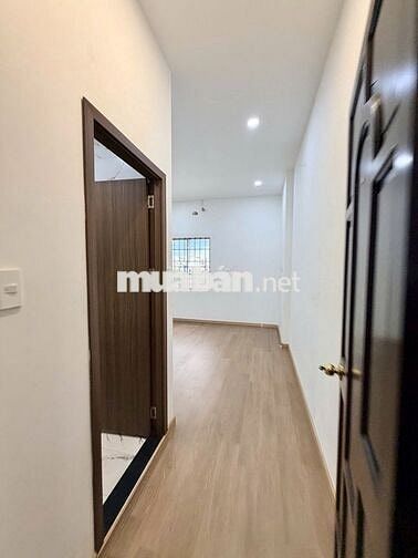 Nhà trệt lửng 3 lầu 7PN mặt tiền đường Lý Tự Trọng chỉ 25 triệu