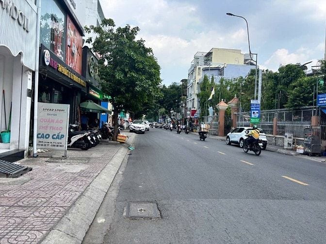 CHÍNH CHỦ BÁN SIÊU PHẨM NHÀ ĐẤT  LÊ VĂN SỸ PHƯỜNG 2 QUẬN TÂN BÌNH.