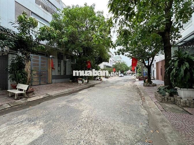 Cho Thuê Biệt Thự VIP Đặng Thùy Trâm 120m²-5PN, Nội Thất Gỗ Đỏ CC