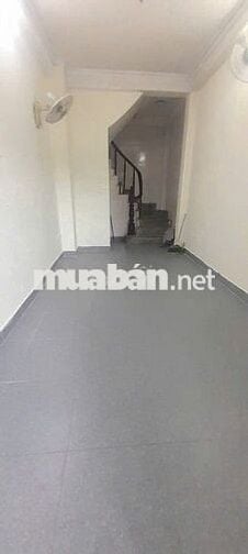 🏠 Hiếm! Nhà Mặt Phố Cầu Giấy – 4 Tầng Kinh Doanh, 14 Triệu/Tháng 💰