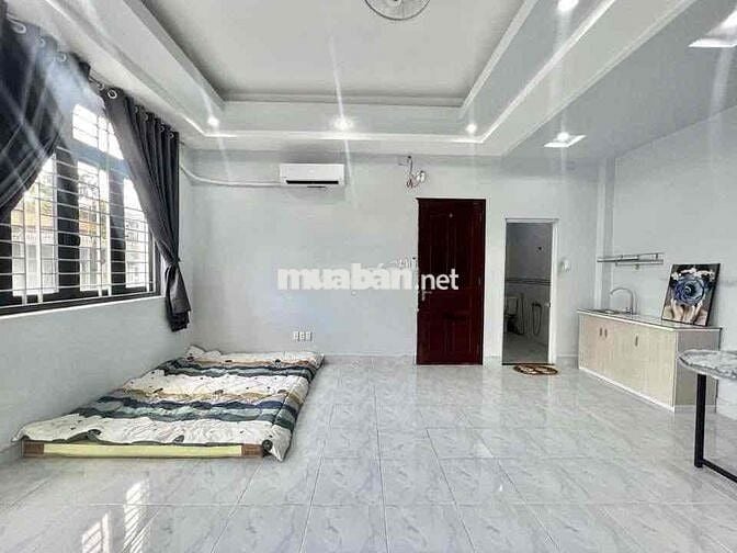 PHÒNG BAN CÔNG FULL NỘI THẤT GẦN NHÀ THỜ PHAOLO AEON BÌNH TÂN