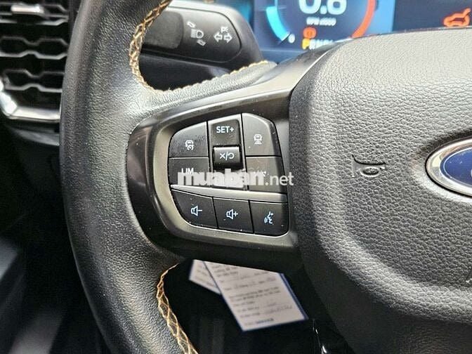 Ford Everest Wildtrak 2023, lướt 26000 km, ht góp.