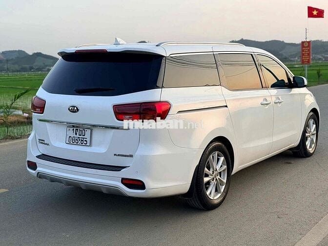 Kia Sedona 2.2 Platinum D 2019 Trắng