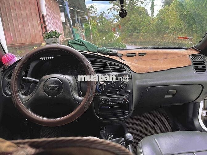 Daewoo Lanos Trắng 5 chỗ