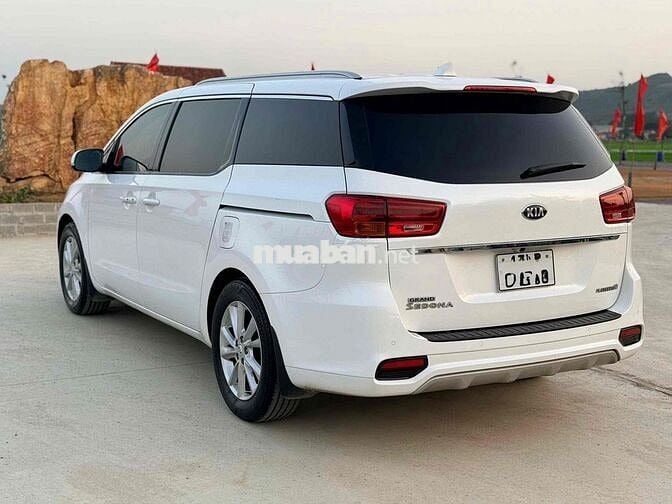 Kia Sedona 2.2 Platinum D 2019 Trắng