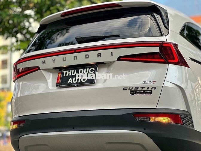 Hyundai Custin Cao Cấp 2.0T 2024 4.000 km Trắng