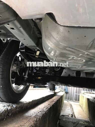 Toyota Vios E Số sàn Bản đủ Bạc