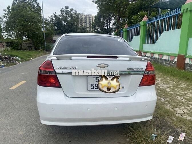 Chevrolet Aveo LTZ 2015  tự động .xe nhà cần bán