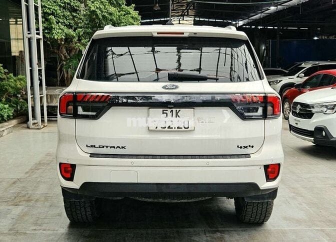 Ford Everest Wildtrak 2023, lướt 26000 km, ht góp.