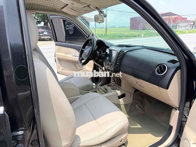 Ford Everest 2009 Dầu Đen