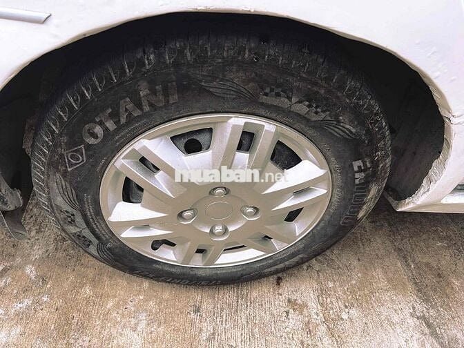 Daewoo Lanos Trắng 5 chỗ
